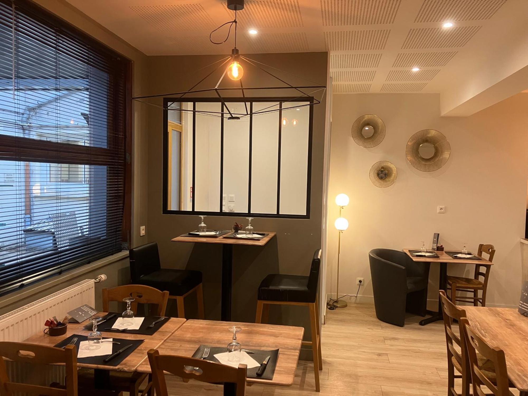 Fontaines  Hotel Du Nord Chambres Familiales מראה חיצוני תמונה