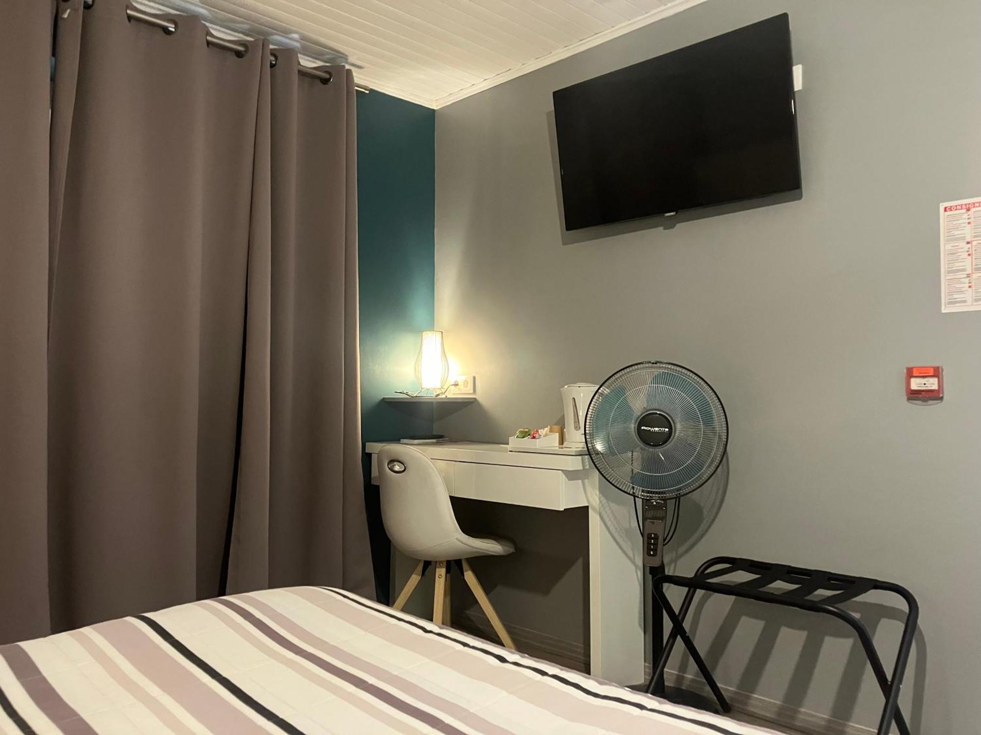 Fontaines  Hotel Du Nord Chambres Familiales מראה חיצוני תמונה