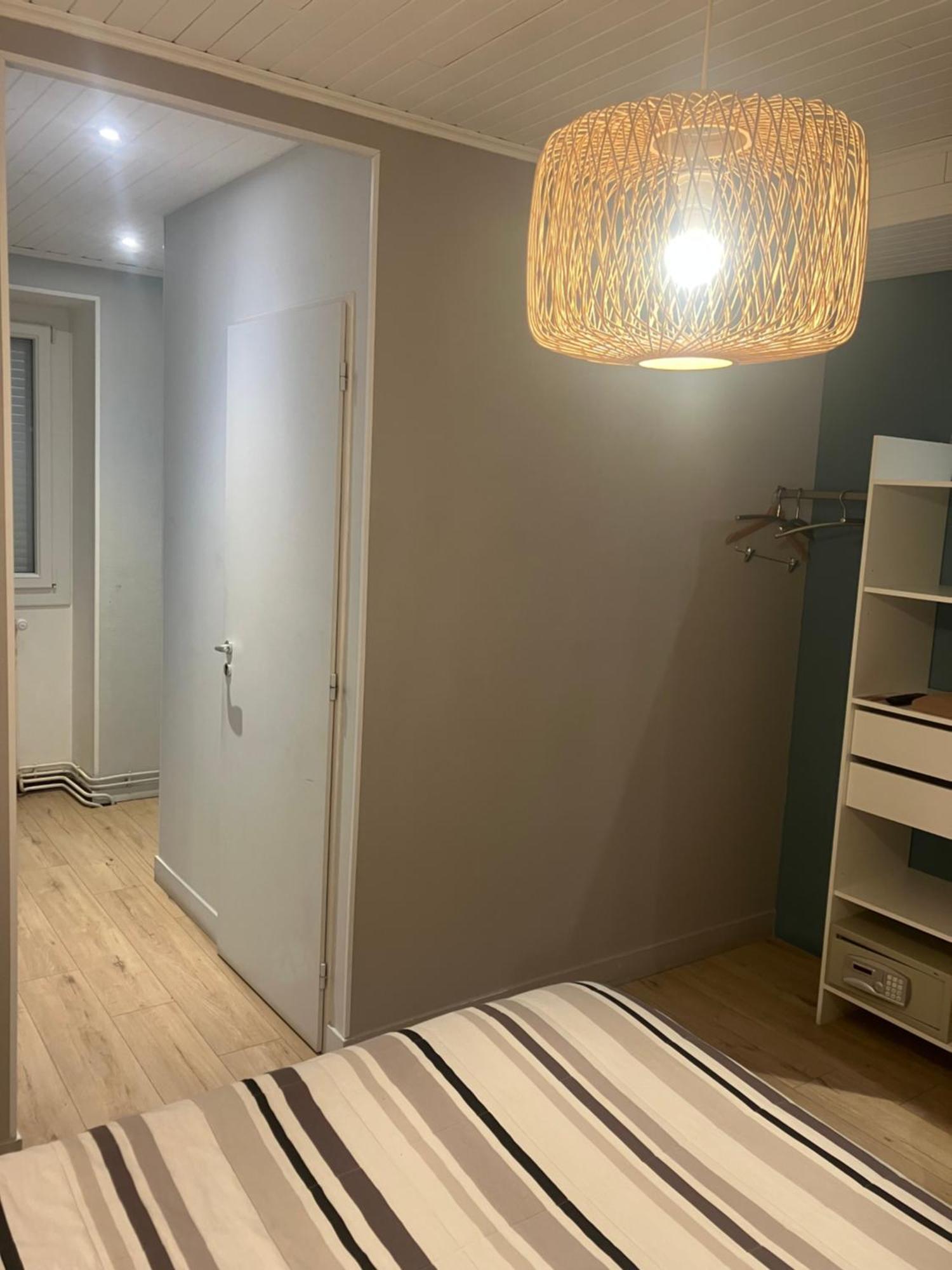 Fontaines  Hotel Du Nord Chambres Familiales מראה חיצוני תמונה