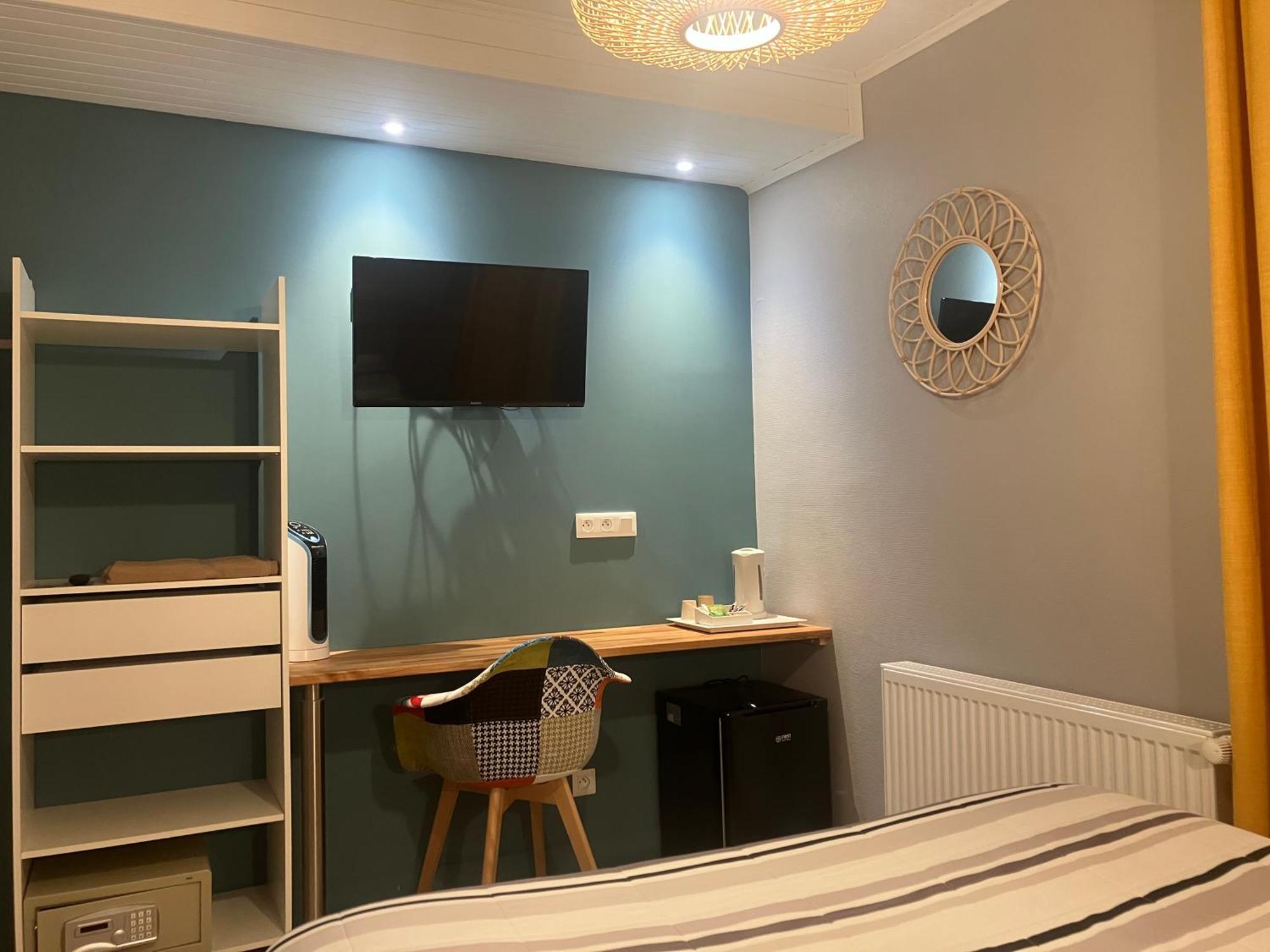 Fontaines  Hotel Du Nord Chambres Familiales מראה חיצוני תמונה